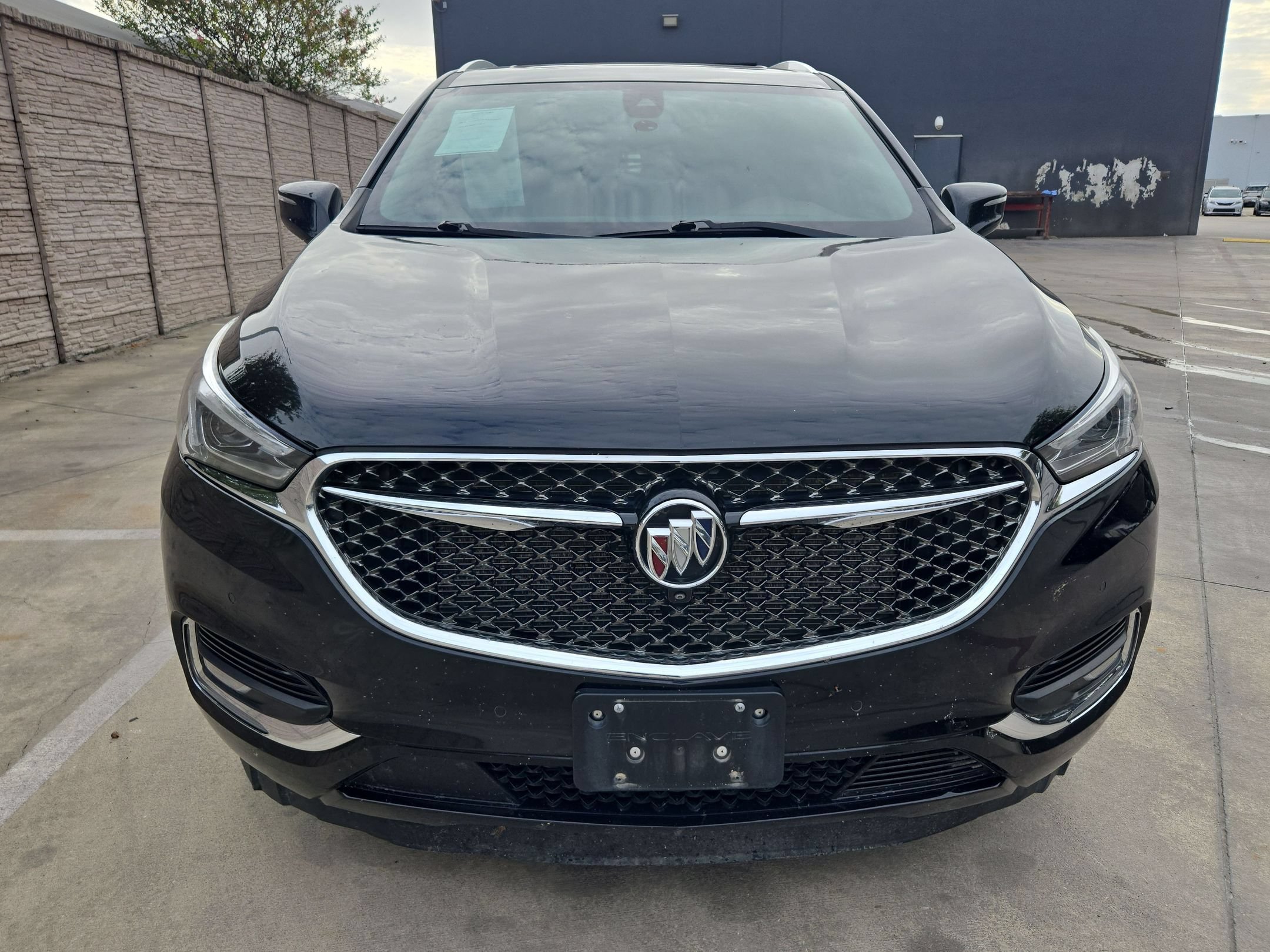 Used 2021 Buick Enclave Avenir w/ Avenir Technology Package FWD image 8