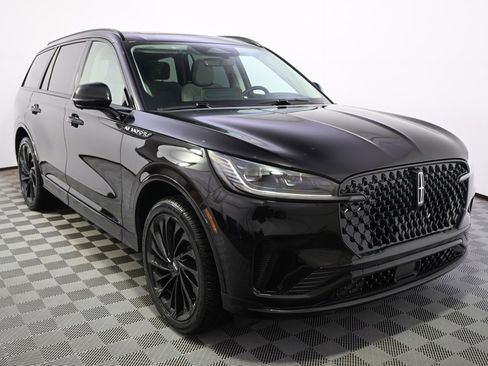 New 2026 Lincoln Aviator Reserve image 8