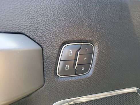 Used 2017 Ford F250 Lariat w/ Lariat Ultimate Package image 34