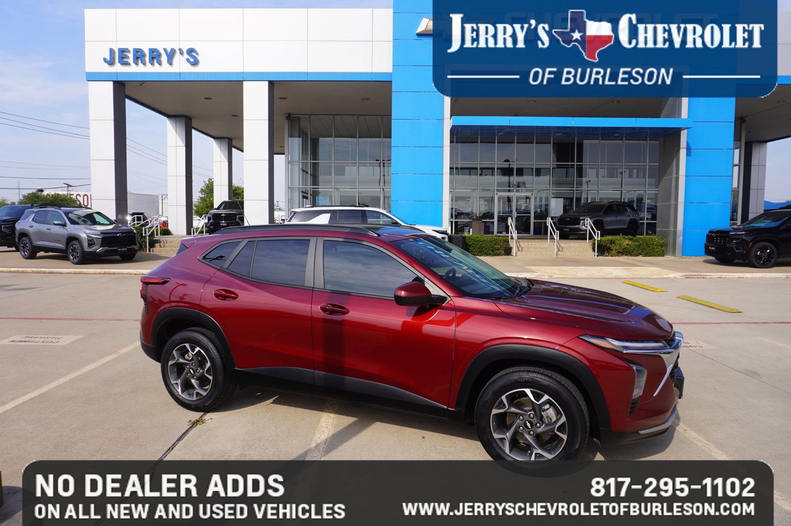 Used 2024 Chevrolet Trax LT w/ Sunroof Package FWD image 8