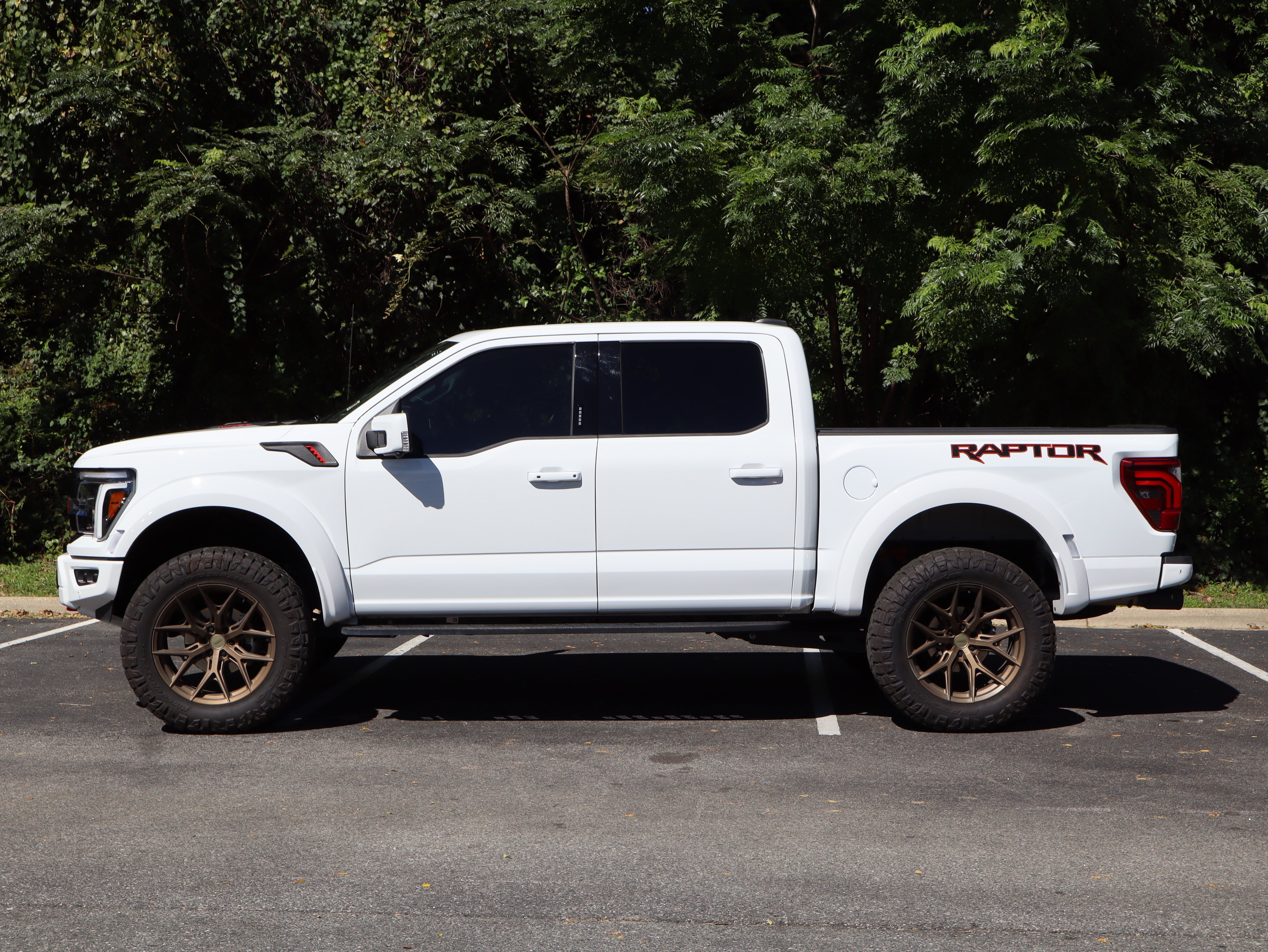 Used 2026 Ford F150 Raptor AWD/4WD image 6