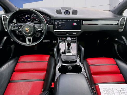 Certified 2020 Porsche Cayenne Turbo image 14