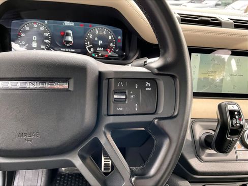 Used 2022 Land Rover Defender 110 X-Dynamic SE image 21