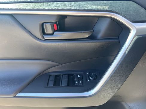 Used 2024 Toyota RAV4 LE image 22