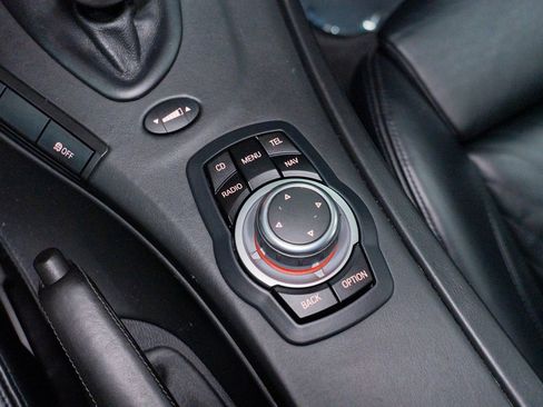 Used 2011 BMW M3 Coupe image 40