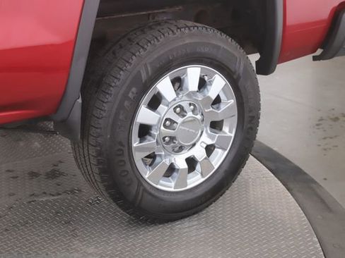 Used 2018 GMC Sierra 2500 Denali w/ Duramax Plus Package AWD/4WD image 14