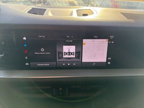 Used 2024 Porsche Cayenne image 11