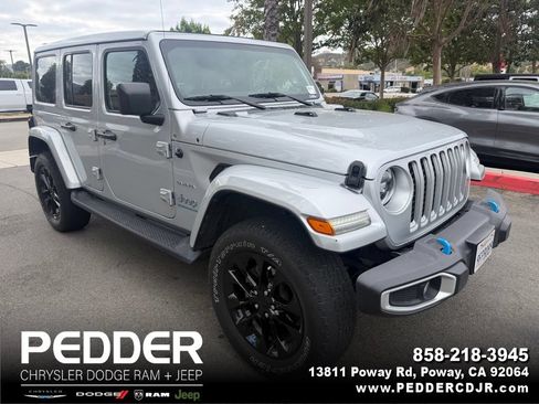 Used 2023 Jeep Wrangler Unlimited Sahara w/ Cold Weather Group AWD/4WD image 1