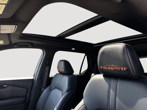 Certified 2024 Honda Pilot TrailSport image 19