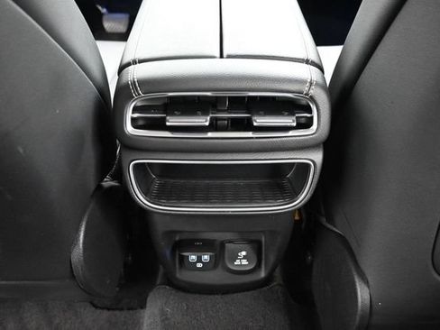 Used 2024 Genesis GV80 2.5T AWD/4WD image 22