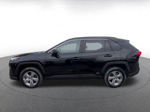 Used 2025 Toyota RAV4 LE image 9