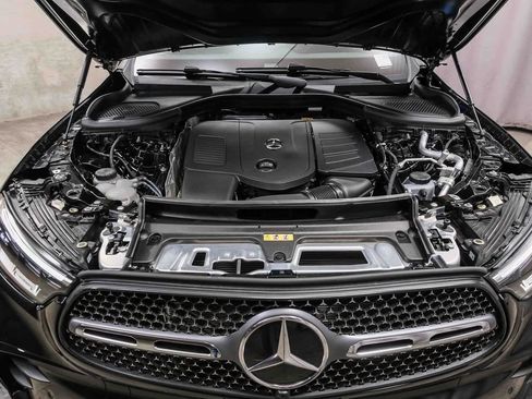Certified 2025 Mercedes-Benz GLC 300 4MATIC image 26