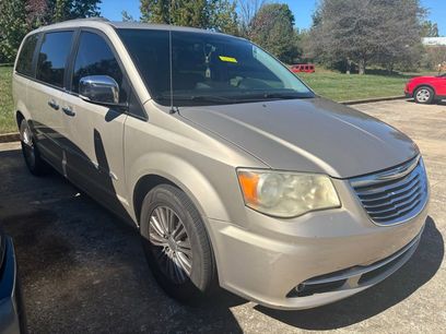Used 2014 Chrysler Town & Country Touring-L w/ Driver Convenience Group