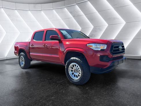 Used 2022 Toyota Tacoma SR image 1