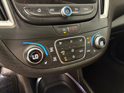 Used 2025 Chevrolet Malibu LT FWD image 31
