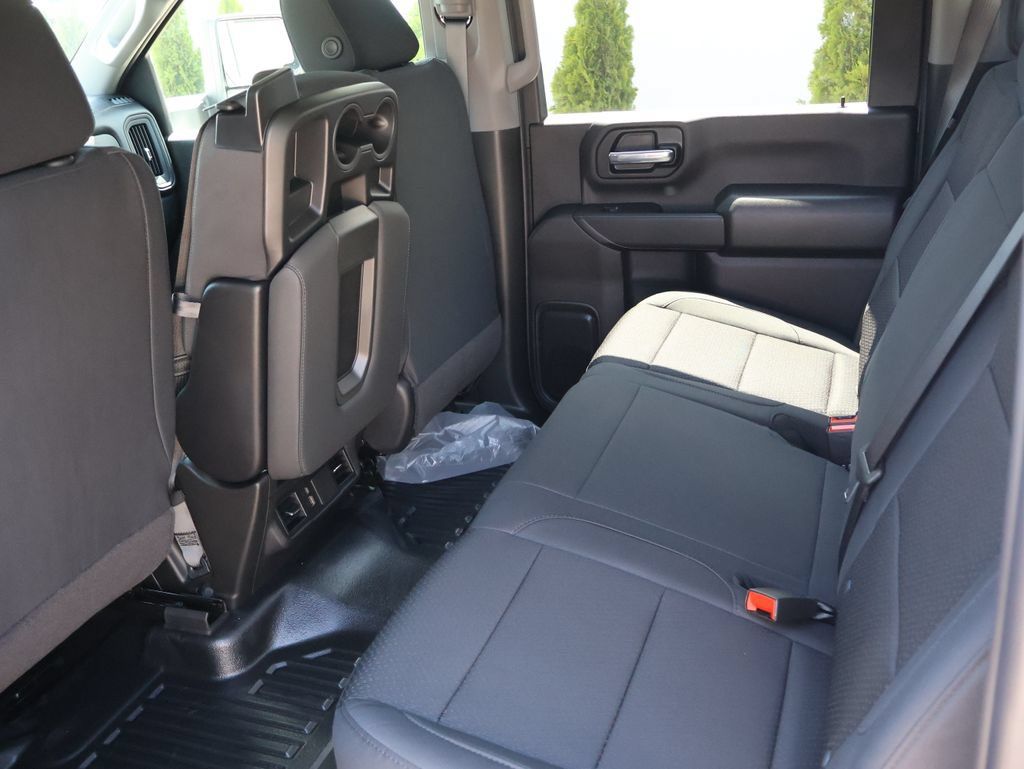 New 2026 GMC Sierra 2500 Pro w/ 1SA Pro Safety Plus Package AWD/4WD image 15
