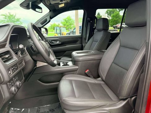 Used 2024 Chevrolet Tahoe Z71 AWD/4WD image 17