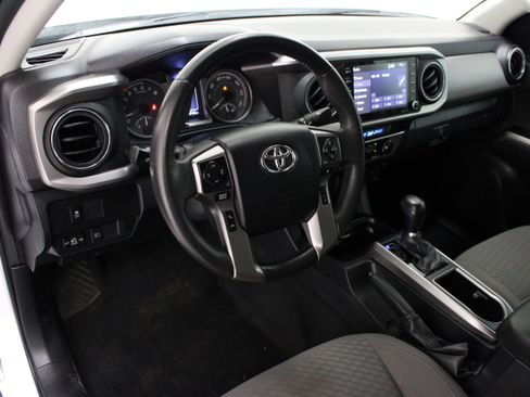 Used 2023 Toyota Tacoma SR5 RWD image 13