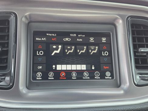 Used 2021 Dodge Challenger GT w/ Driver Convenience Group RWD image 10