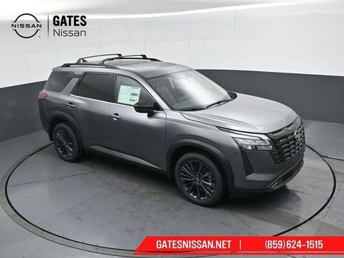 New 2026 Nissan Pathfinder SL image 54