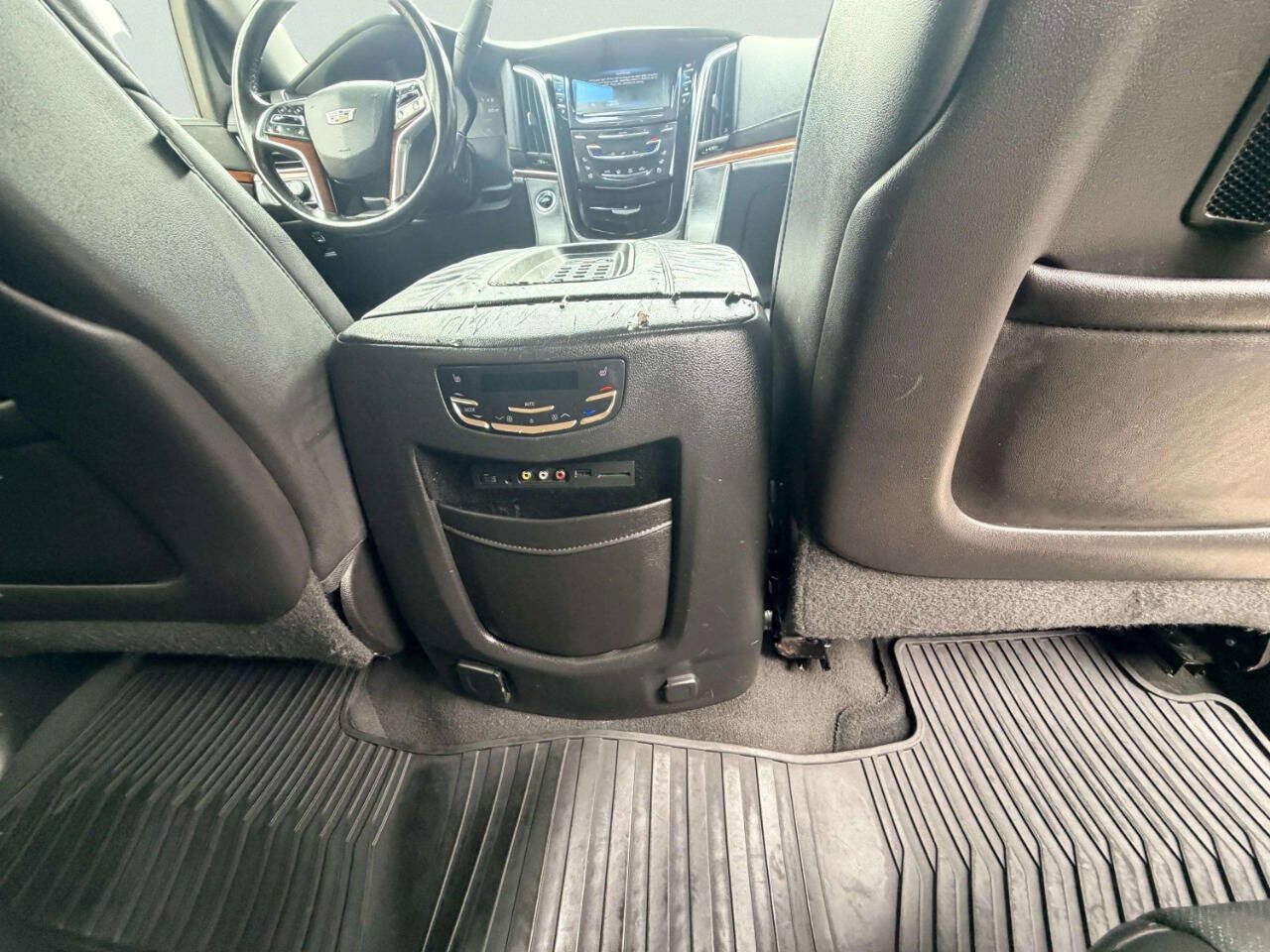 Used 2015 Cadillac Escalade ESV Premium AWD/4WD image 33