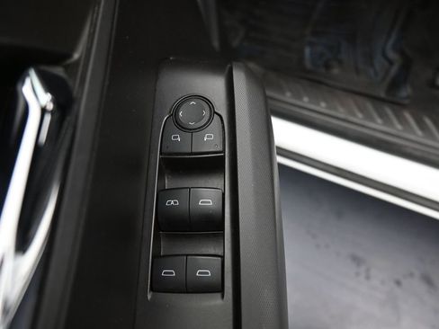 Used 2024 GMC Canyon Elevation w/ Convenience Package image 6