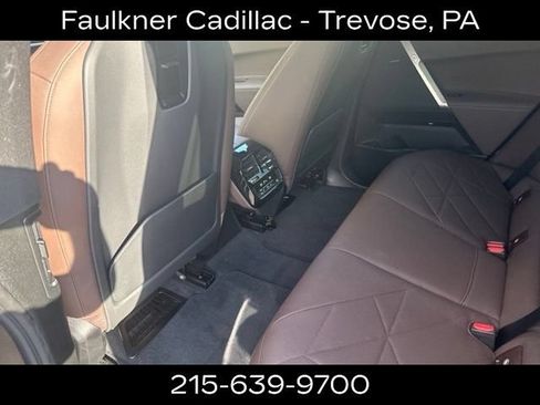 Used 2023 BMW iX xDrive50 w/ Convenience Package AWD/4WD image 15