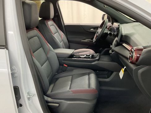 Used 2026 Chevrolet Equinox RS w/ LPO, Floor Liner Package AWD/4WD image 27
