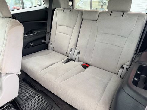 Used 2016 Honda Pilot EX image 14