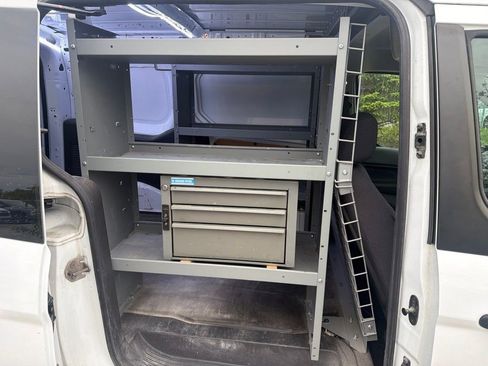 Used 2018 Ford Transit Connect XLT FWD image 9