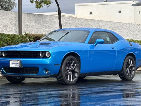 Used 2023 Dodge Challenger SXT w/ Blacktop Package image 8