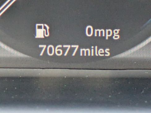 Used 2017 Jaguar XJ L Portfolio RWD image 30