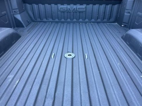 Used 2025 GMC Sierra 2500 Denali Ultimate AWD/4WD image 17
