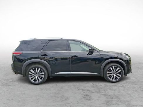 Certified 2022 Nissan Pathfinder Platinum w/ Cargo Package AWD/4WD image 7