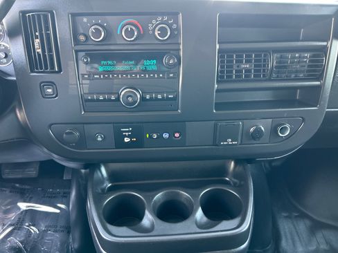 Used 2023 GMC Savana 2500 w/ Driver Convenience Package RWD image 22