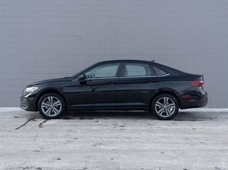 Certified 2024 Volkswagen Jetta SE w/ Panoramic Sunroof Package video 2