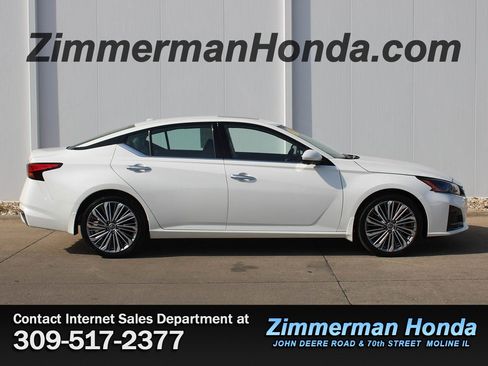 Used 2025 Nissan Altima 2.5 SL image 1
