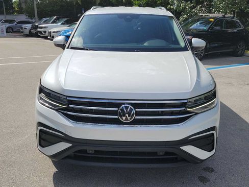 Used 2023 Volkswagen Tiguan SE FWD image 9