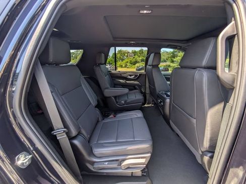Used 2024 Chevrolet Tahoe Z71 w/ Z71 Off-Road Package AWD/4WD image 37