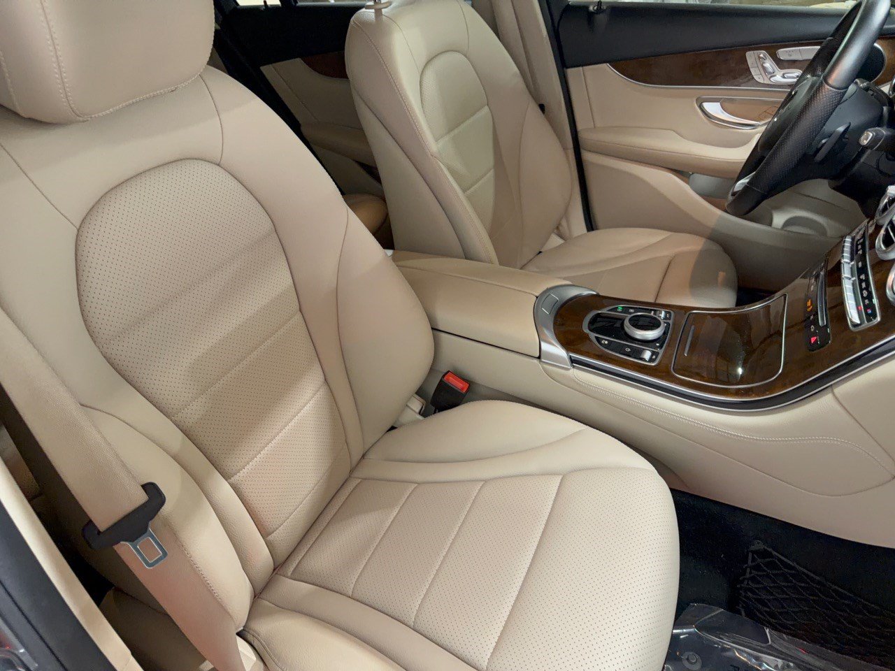 Used 2017 Mercedes-Benz GLC 300 image 30