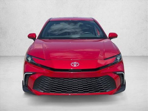 Used 2025 Toyota Camry SE w/ Convenience Package FWD image 2