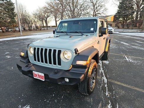 Used 2024 Jeep Wrangler Sport S image 2