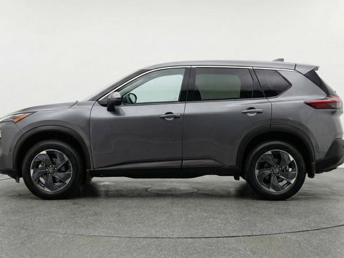 Used 2025 Nissan Rogue SV image 5