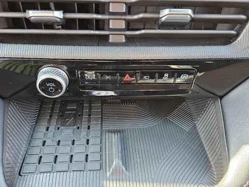 Used 2025 Ford Explorer ST image 20