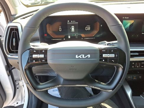 New 2026 Kia Sorento LX image 17