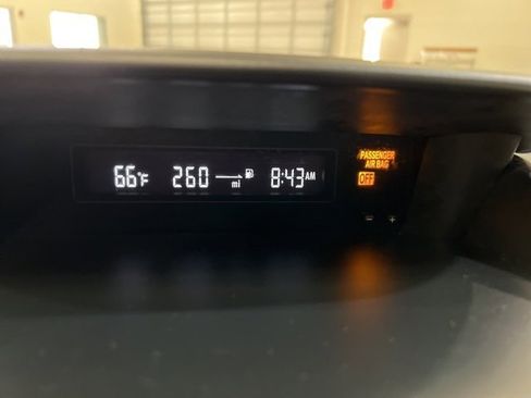 Used 2017 Subaru Crosstrek 2.0i Premium image 22