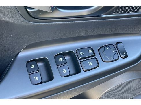 Used 2022 Hyundai Kona N Line image 11