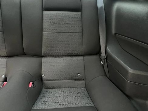Used 2007 Ford Mustang Coupe RWD image 35