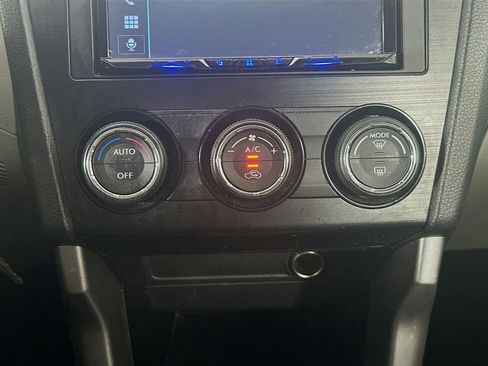 Used 2014 Subaru Forester 2.5i Limited w/ Popular Package #2 image 23