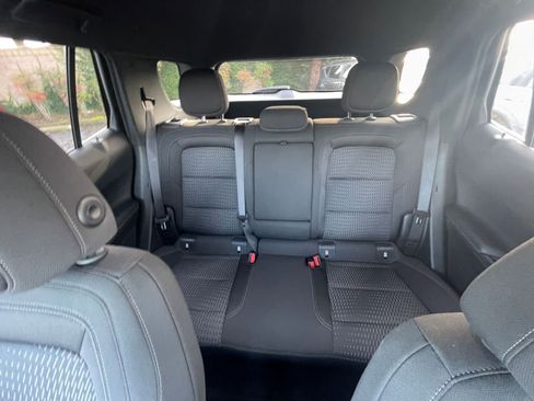 Used 2025 Chevrolet Equinox LT image 37